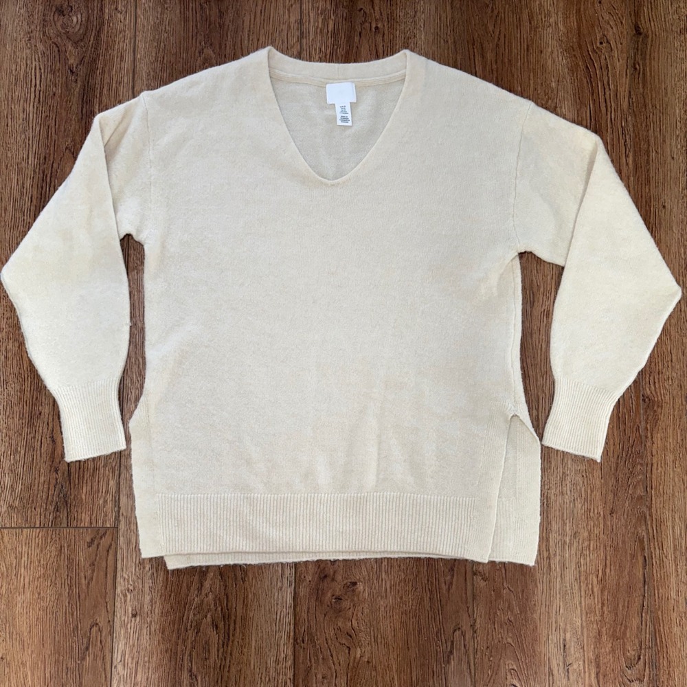 H&M Womens Cream V-Neck Oversized Knit Sweater Side Slits Wool Blend XS